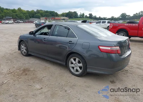 2007 Toyota Camry Se z USA, uszkodzony, nr VIN 4T1BE46K77U165679